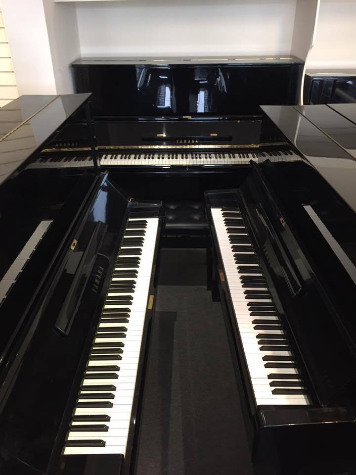 Yamaha U3 A